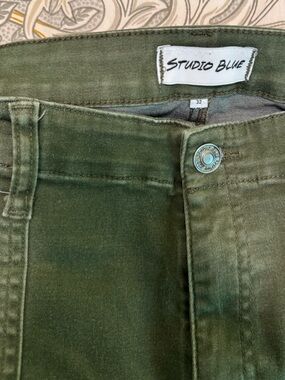 Studio Blue Olive Green Straight Leg Jeans | Vintage Wash High Rise Size 32